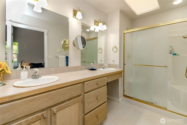 91 E Lake Forest Drive, Allyn, WA 98524
