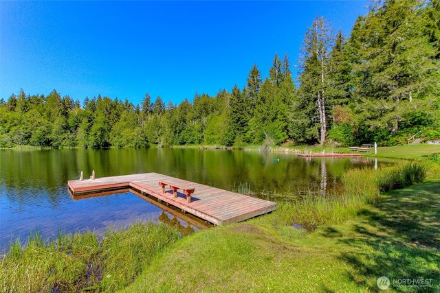 91 E Lake Forest Drive, Allyn, WA 98524