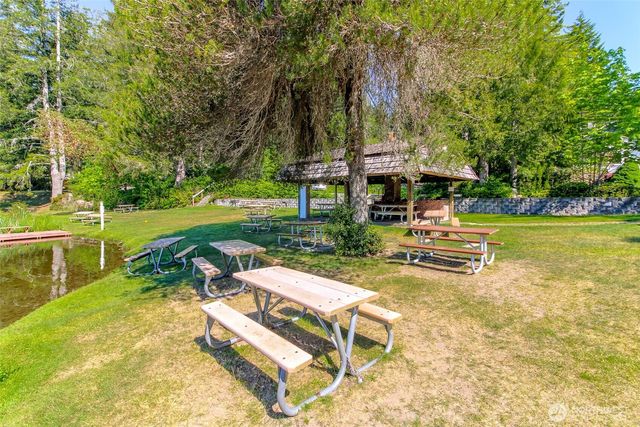 91 E Lake Forest Drive, Allyn, WA 98524