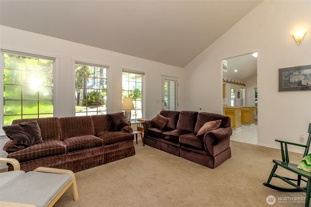 91 E Lake Forest Drive, Allyn, WA 98524