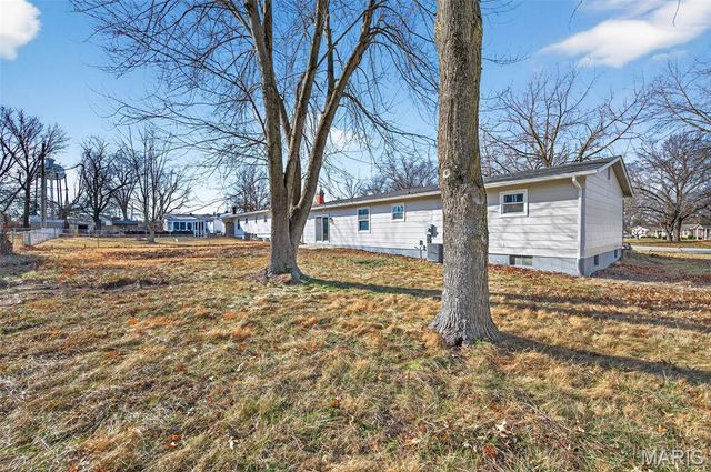 1110 Cypress Drive, St Charles, MO 63366