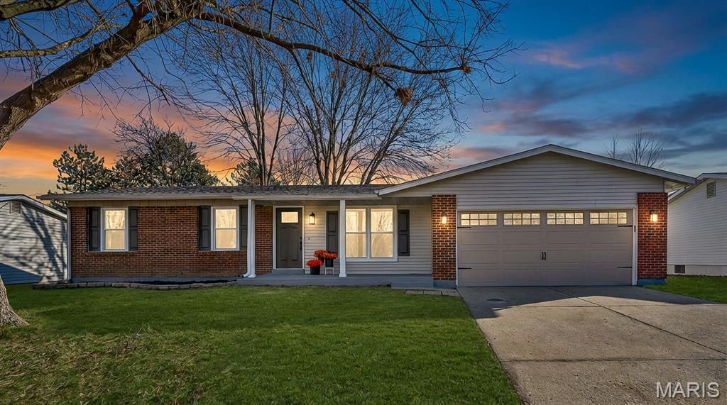 1110 Cypress Drive, St Charles, MO 63366