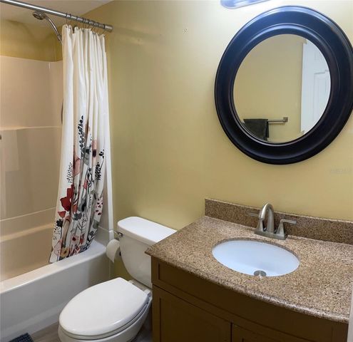 370 BASE AVENUE E 107, Venice, FL 34285