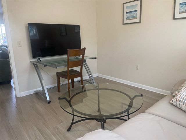 370 BASE AVENUE E 107, Venice, FL 34285