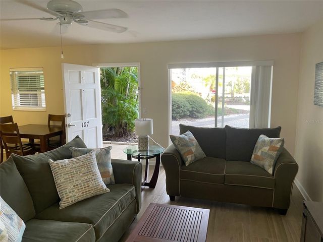 370 BASE AVENUE E 107, Venice, FL 34285