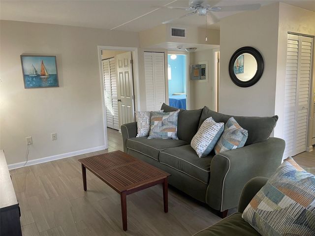 370 BASE AVENUE E 107, Venice, FL 34285