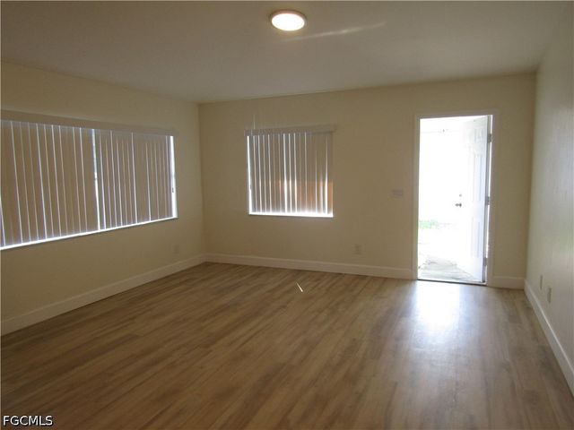 4527 28th ST SW, Lehigh Acres, FL 33973