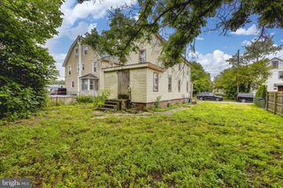 19 W MADISON ST, Paulsboro, NJ 08066