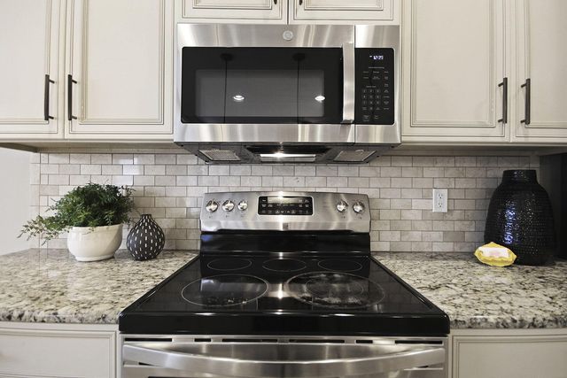 1911 RANGER DR, Columbia, MO 65201