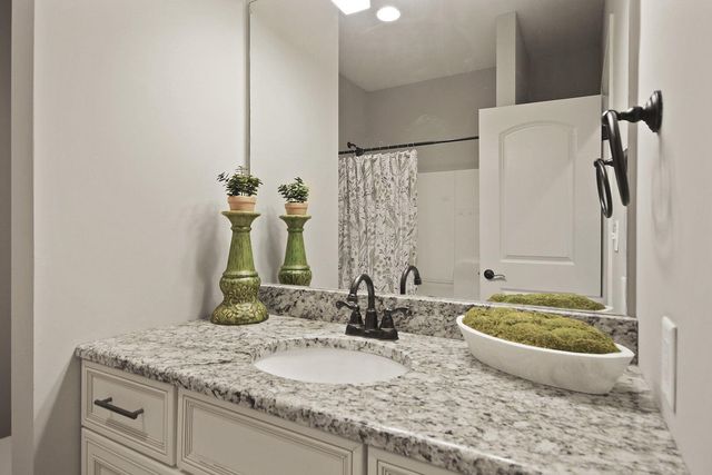 1911 RANGER DR, Columbia, MO 65201