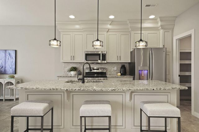 1911 RANGER DR, Columbia, MO 65201