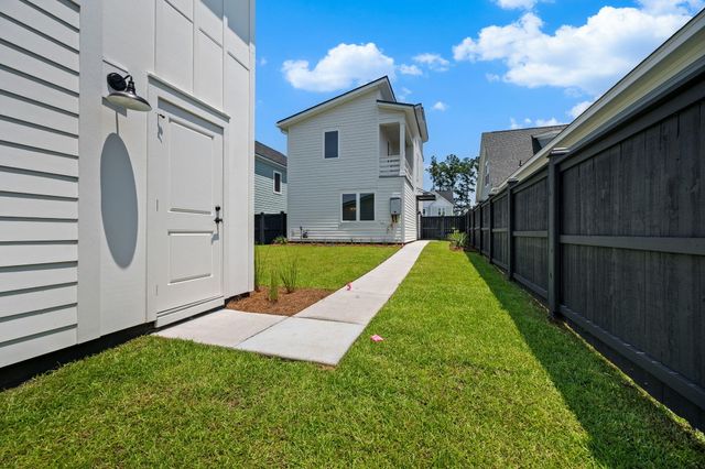 345 Trailmore Lane, Summerville, SC 29486