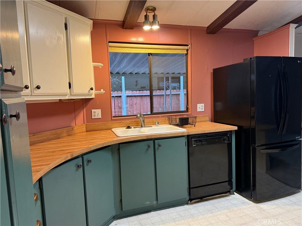 Image 13 of property listing at 5277 Hwy 49 N. #205, Mariposa, CA 95338