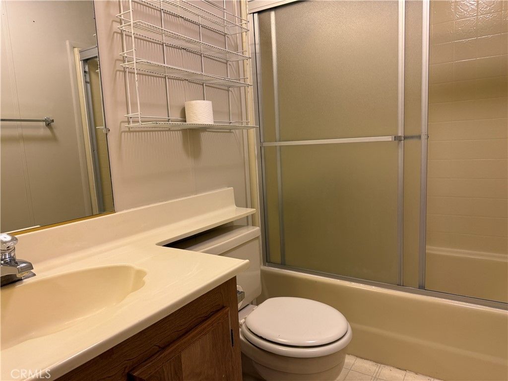 Image 19 of property listing at 5277 Hwy 49 N. #205, Mariposa, CA 95338