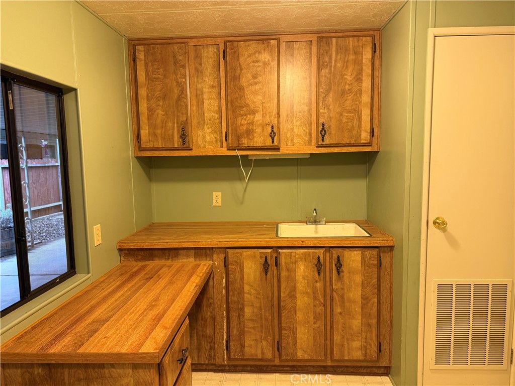 Image 22 of property listing at 5277 Hwy 49 N. #205, Mariposa, CA 95338