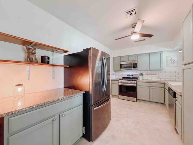 602 Richmond Lane, Waxahachie, TX 75165