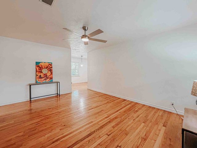 602 Richmond Lane, Waxahachie, TX 75165