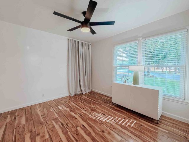602 Richmond Lane, Waxahachie, TX 75165