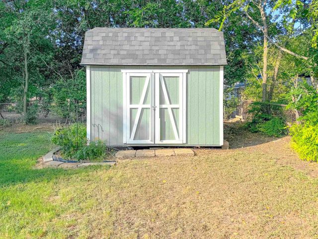 602 Richmond Lane, Waxahachie, TX 75165