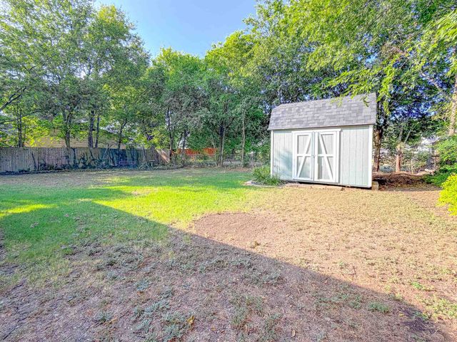 602 Richmond Lane, Waxahachie, TX 75165
