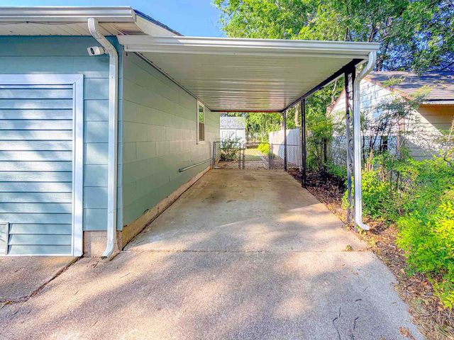 602 Richmond Lane, Waxahachie, TX 75165