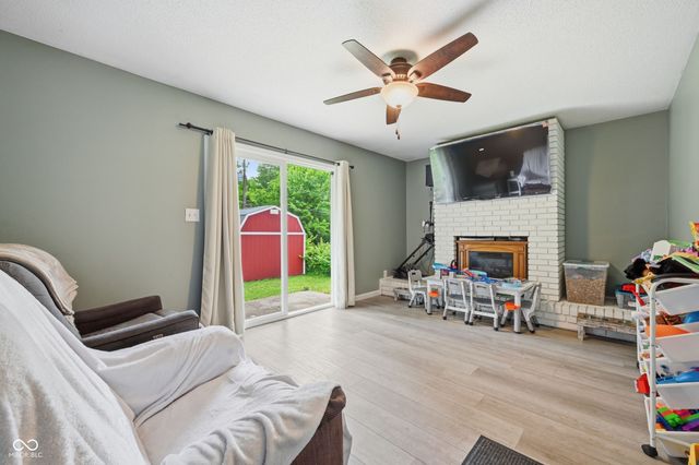 7000 W Edgewood Drive, Yorktown, IN 47396