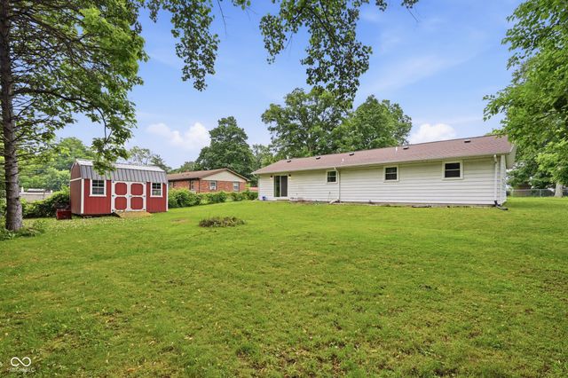 7000 W Edgewood Drive, Yorktown, IN 47396