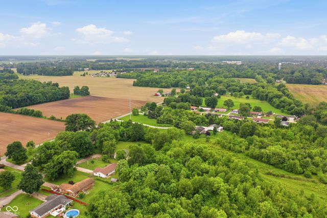 7000 W Edgewood Drive, Yorktown, IN 47396