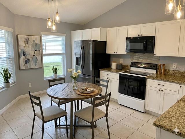 82 LAKEPOINTE CIRCLE 82, Kissimmee, FL 34743