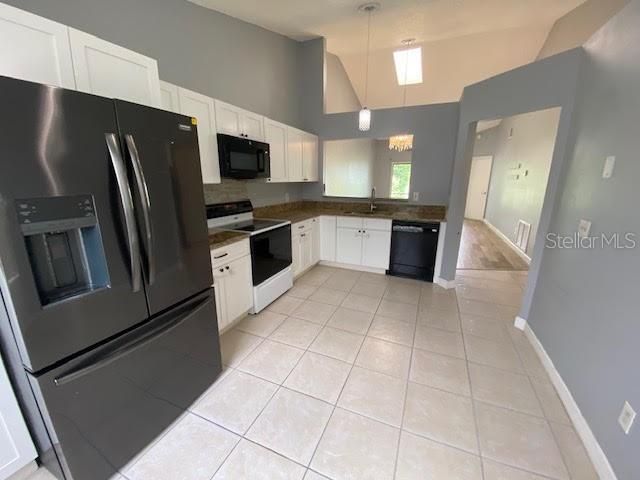 82 LAKEPOINTE CIRCLE 82, Kissimmee, FL 34743