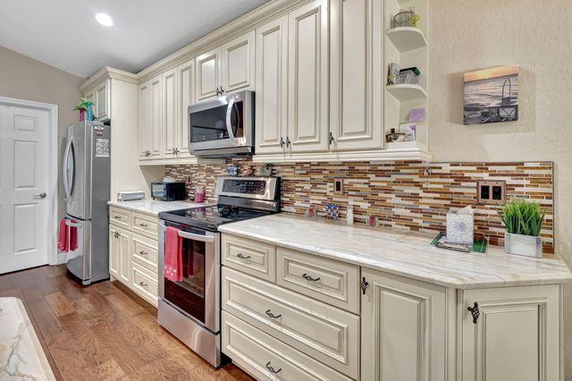 12185 La Vita Way, Boynton Beach, FL 33437