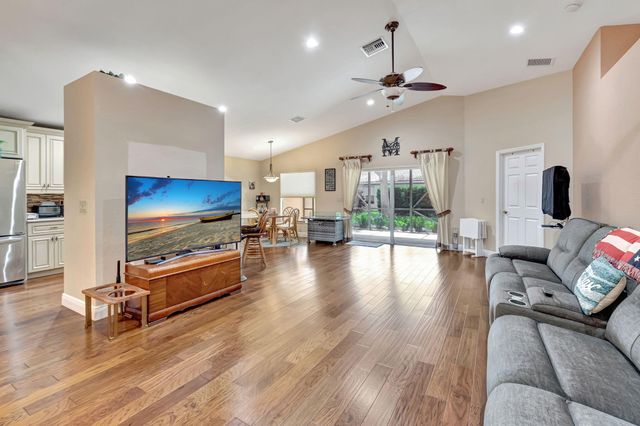 12185 La Vita Way, Boynton Beach, FL 33437