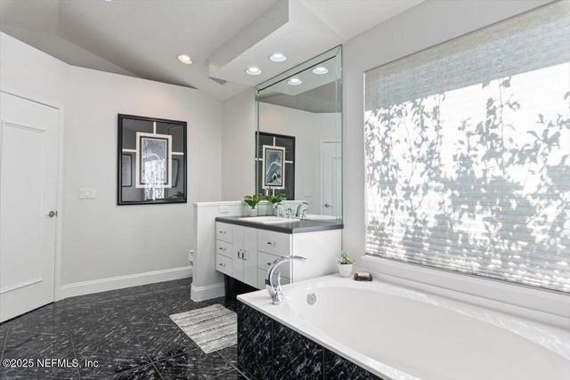 11822 COASTAL Lane W, Jacksonville, FL 32258