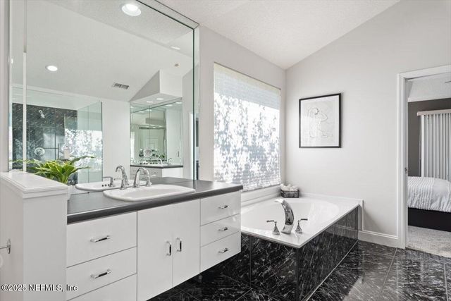 11822 COASTAL Lane W, Jacksonville, FL 32258