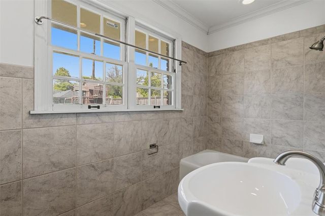 1305 Kenilworth Road, Oklahoma City, OK 73120