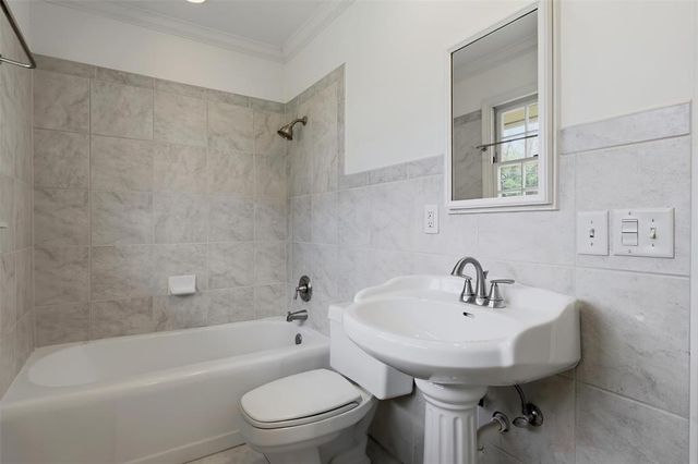 1305 Kenilworth Road, Oklahoma City, OK 73120