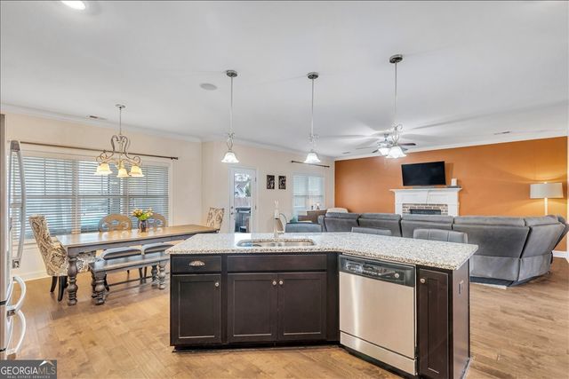 102 Henry Court, Rincon, GA 31326