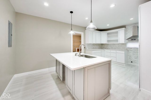 3242 N Capitol Avenue, Indianapolis, IN 46208