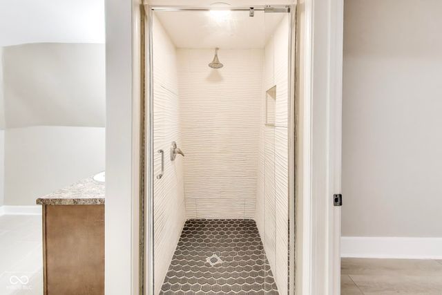 3242 N Capitol Avenue, Indianapolis, IN 46208