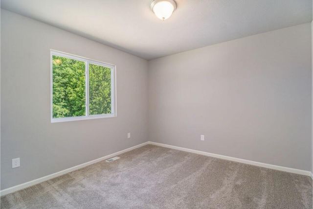 7254 Mammoth Drive SE, Caledonia, MI 49316