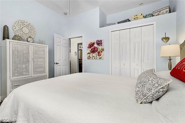 531 SE 33rd ST, Cape Coral, FL 33904