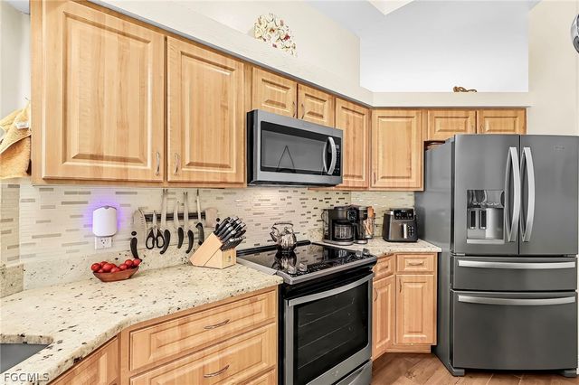 531 SE 33rd ST, Cape Coral, FL 33904