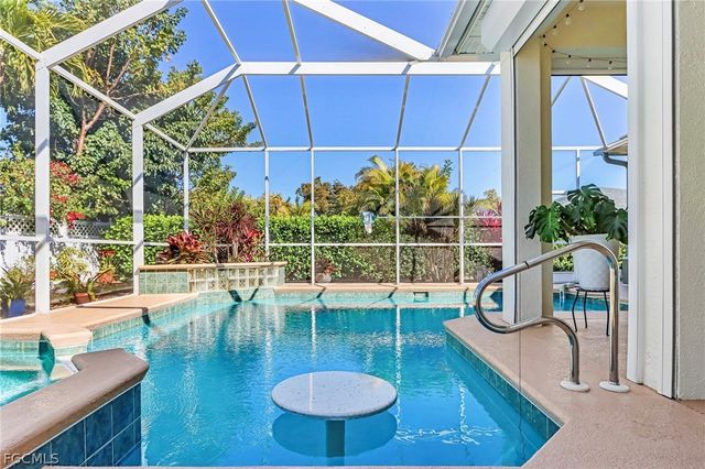 531 SE 33rd ST, Cape Coral, FL 33904