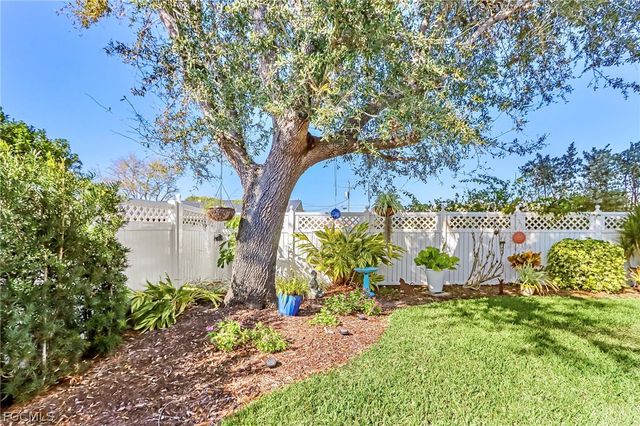 531 SE 33rd ST, Cape Coral, FL 33904