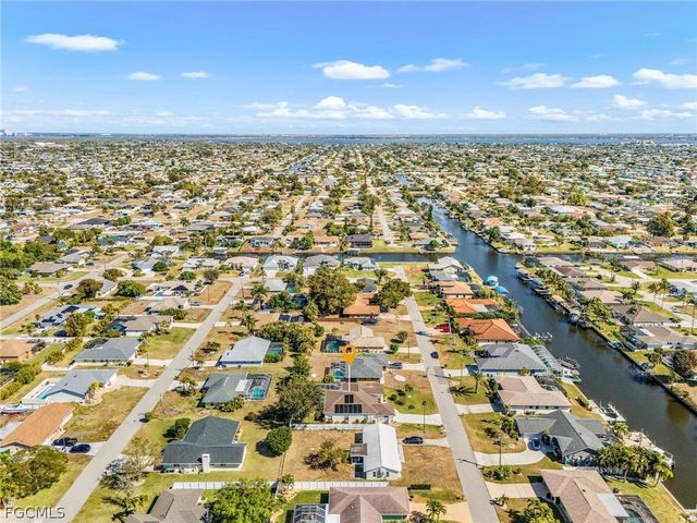 531 SE 33rd ST, Cape Coral, FL 33904