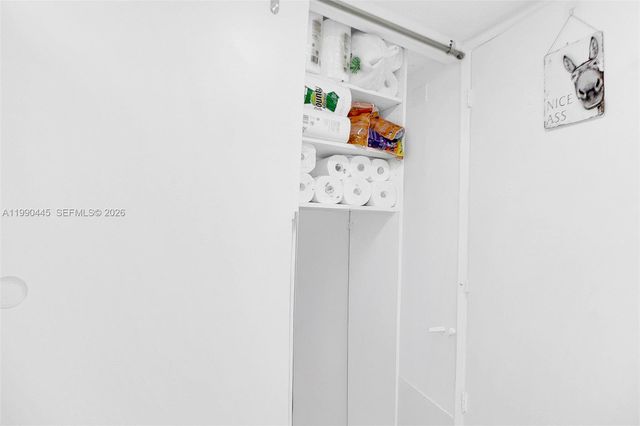 700 SW 137th Ave 303H, Pembroke Pines, FL 33027