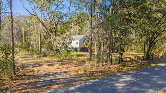 808 Society Road, Mcclellanville, SC 29458
