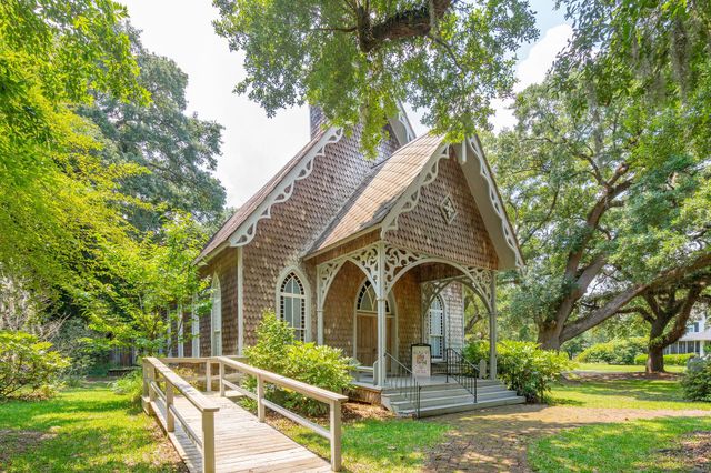 808 Society Road, Mcclellanville, SC 29458