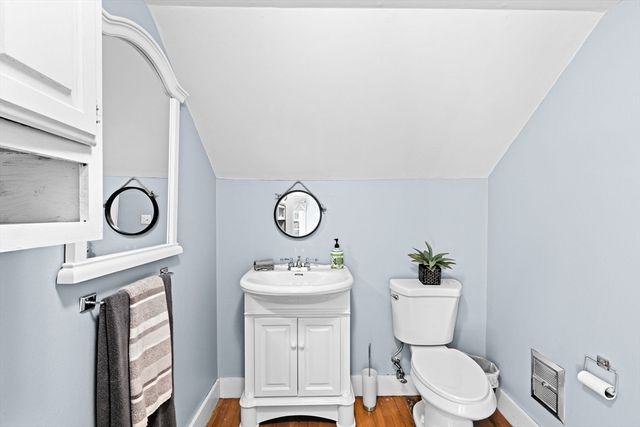 4 Country Drive, Hingham, MA 02043