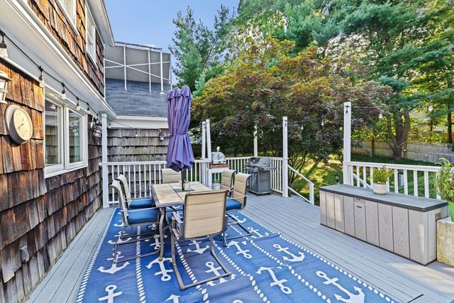 4 Country Drive, Hingham, MA 02043